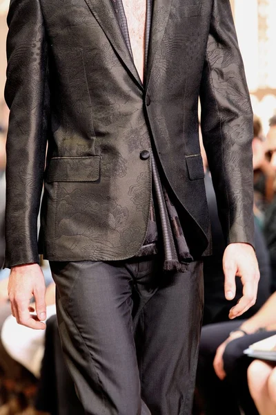 Look 63